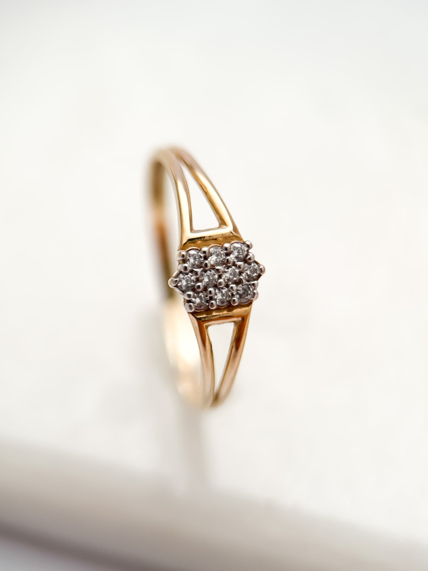 ANILLO DESETI