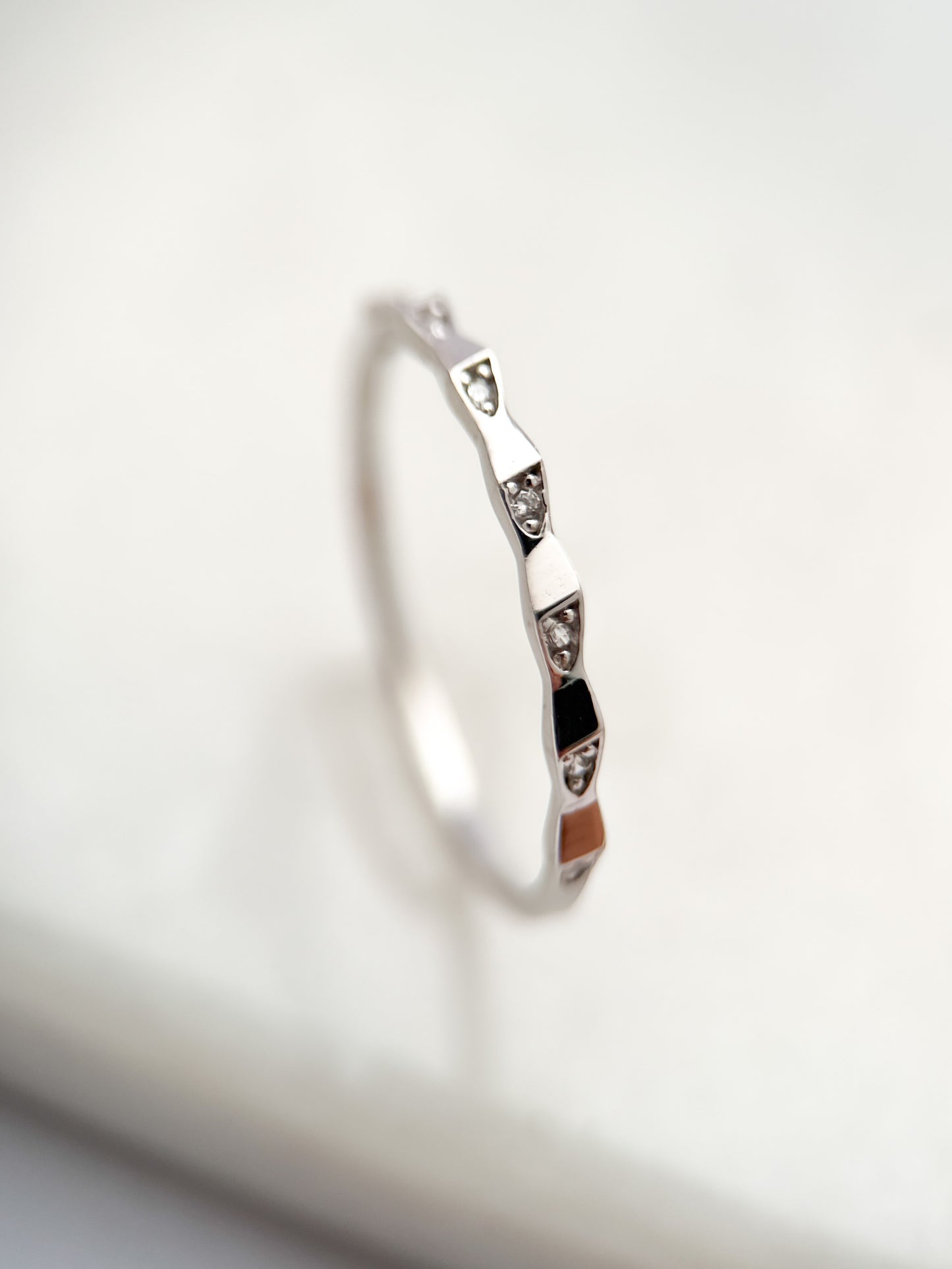 ANILLO NÍVEO