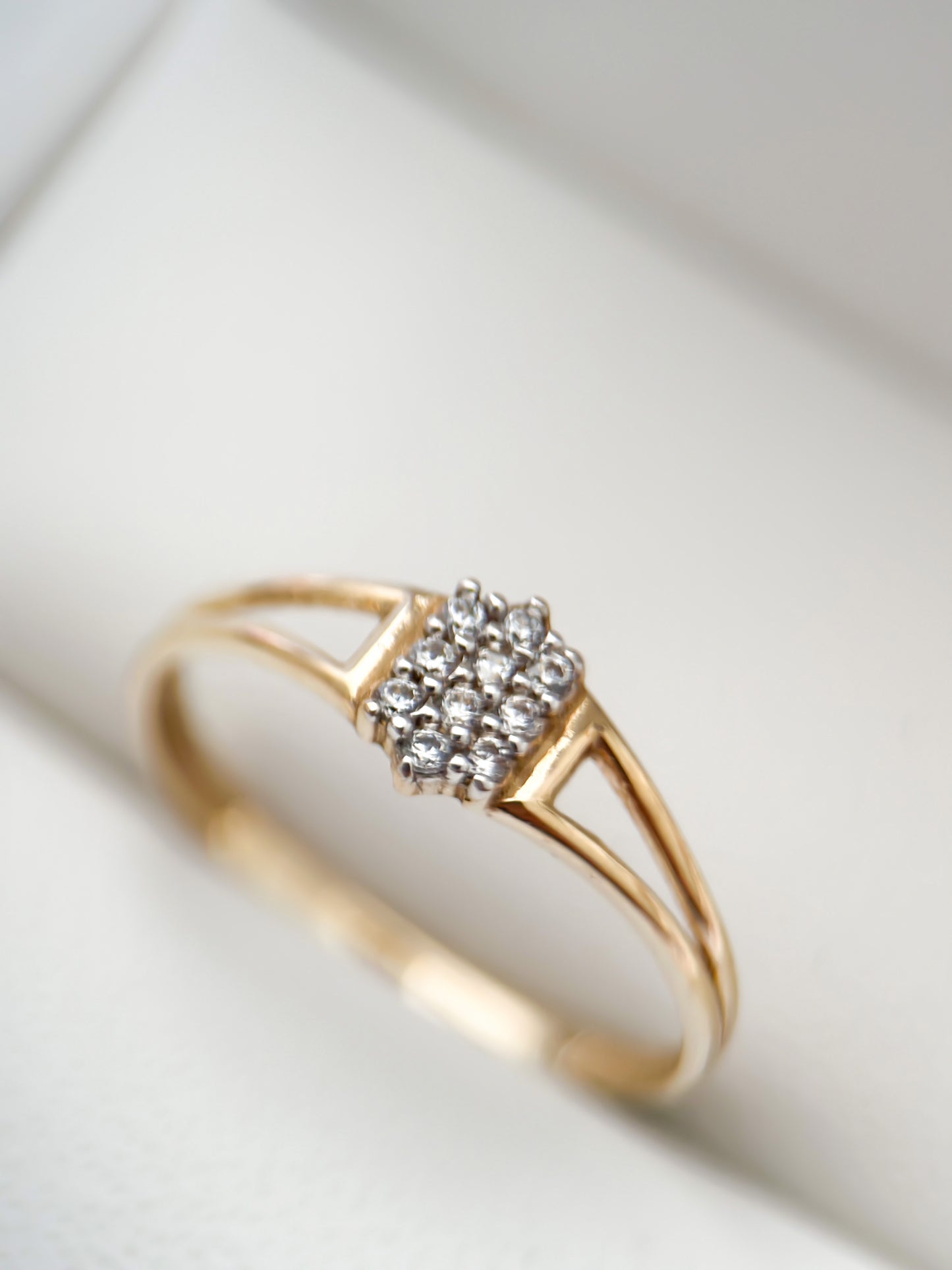 ANILLO DESETI