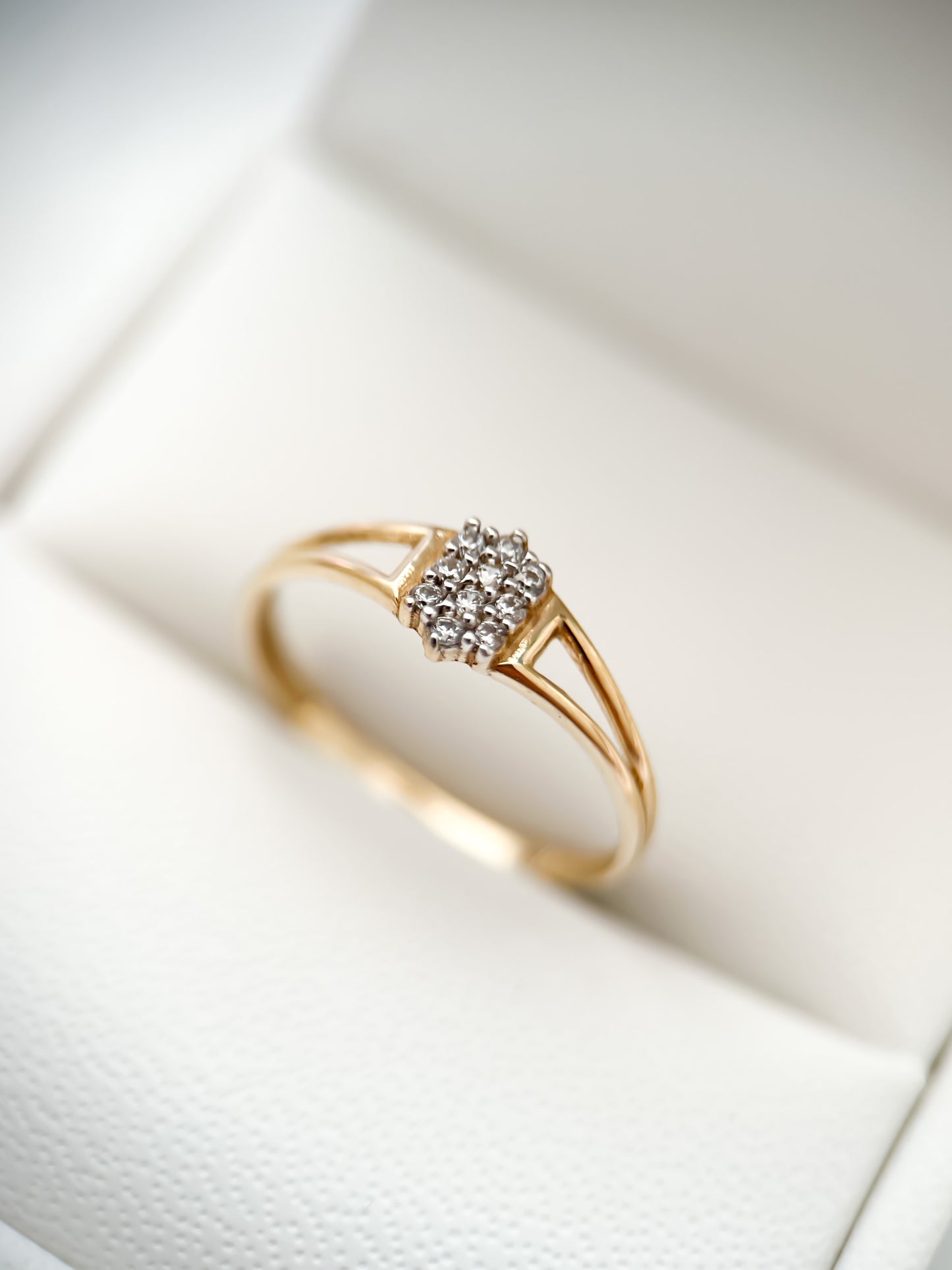 ANILLO DESETI