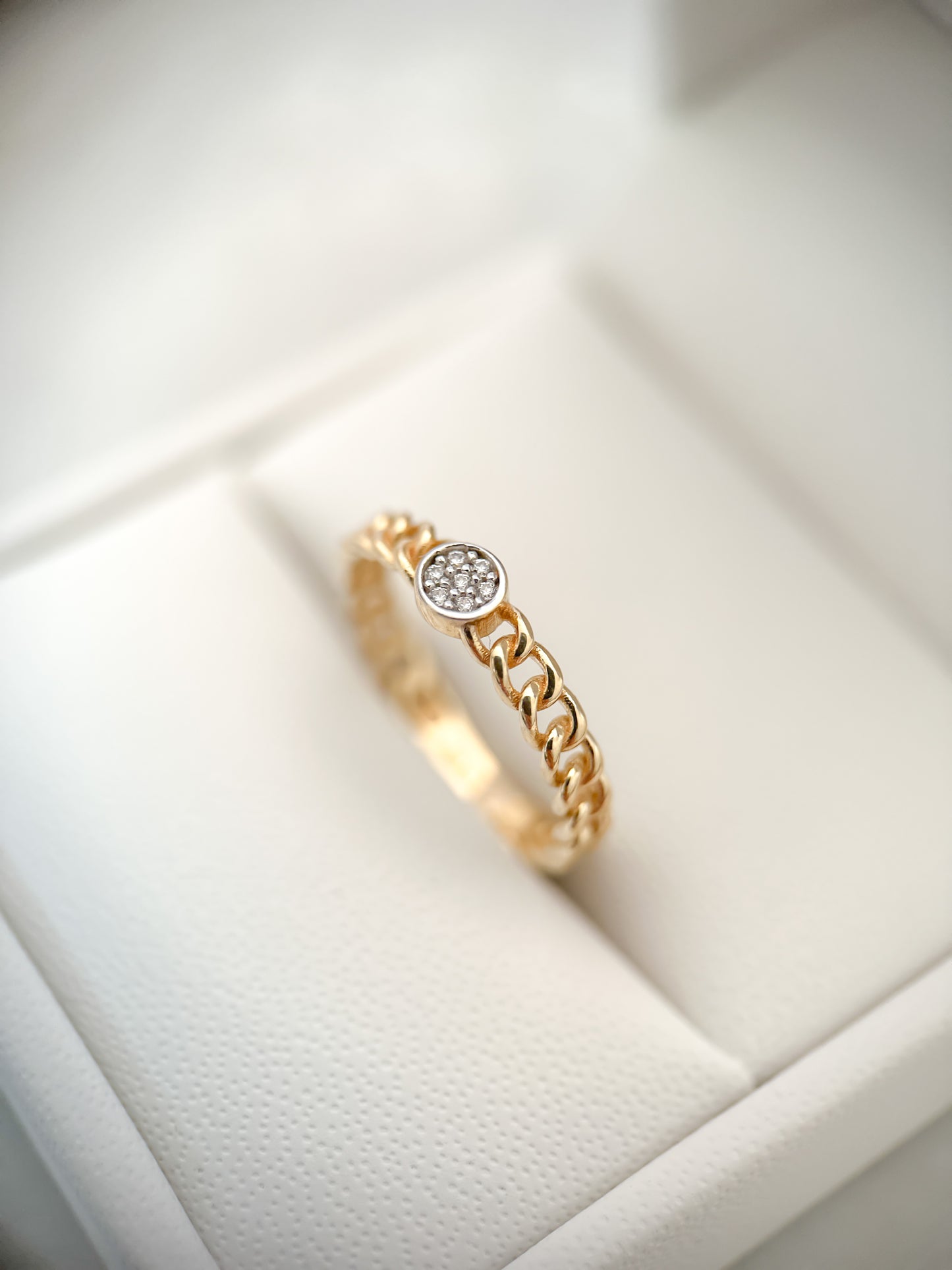 ANILLO ISALIA