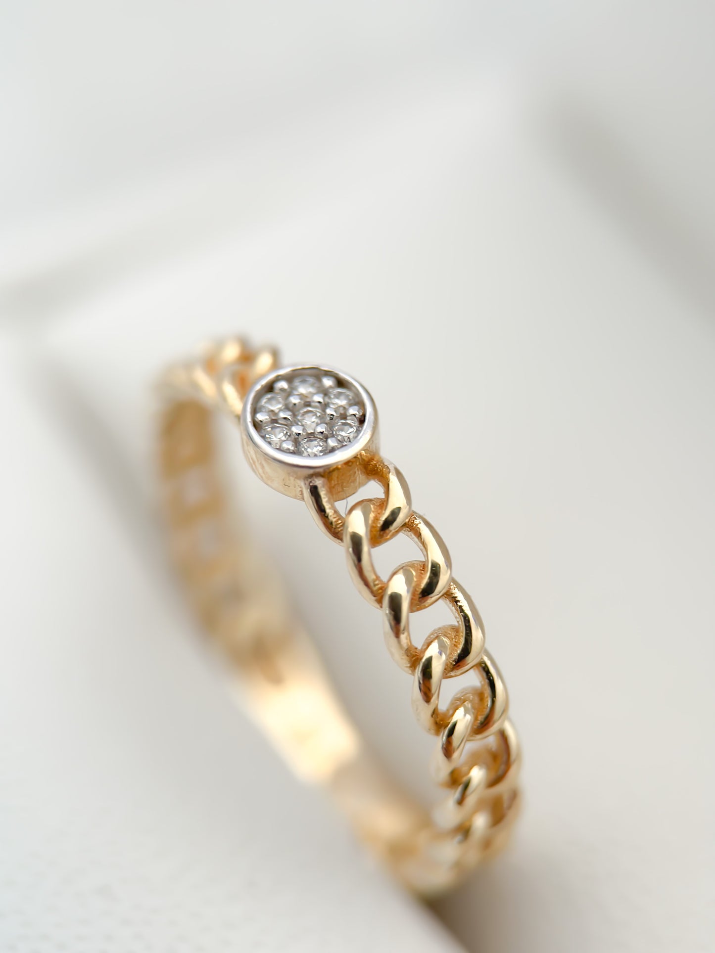 ANILLO ISALIA